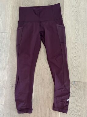 Lululemon Align legging 25 in with mesh panels and side pockets 4 burgundy